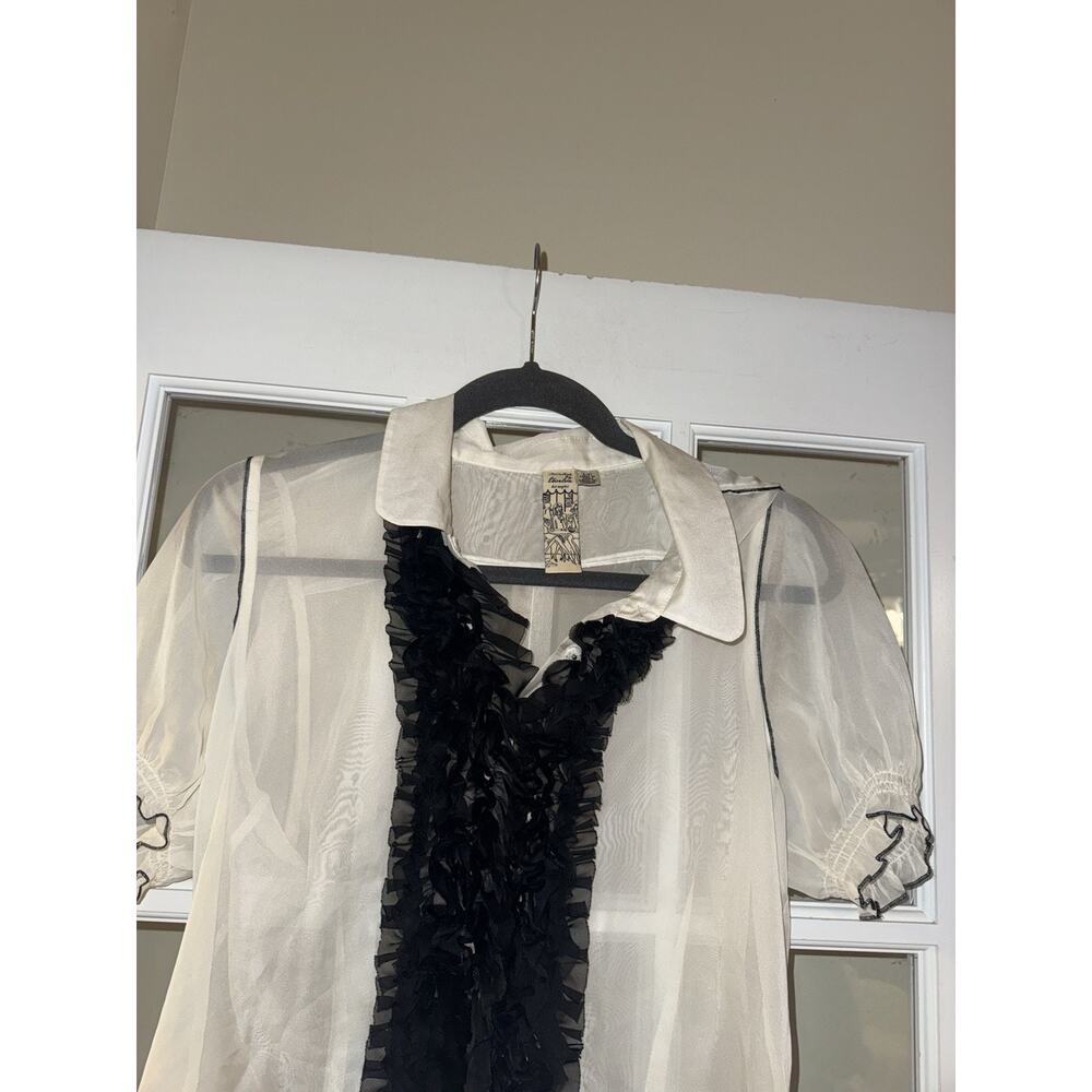 Twelve By Twelve Ruffle Button Top Large White Bl… - image 2